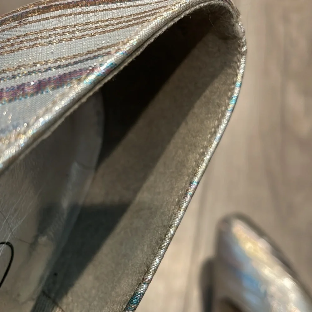 Regency Silver Metallic Striped Heels‎ ~ Size 6M